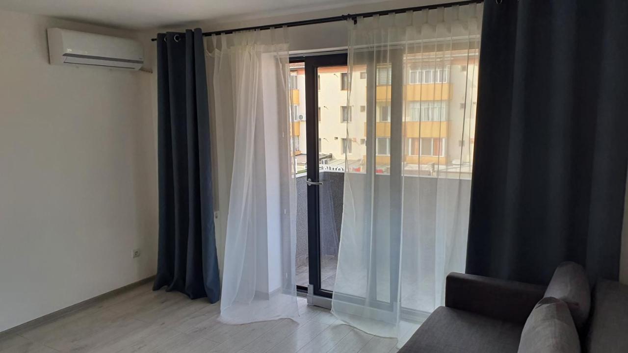 Apartamento Fim Apartament Hunedoara Exterior foto