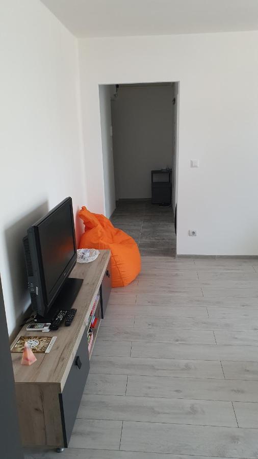 Apartamento Fim Apartament Hunedoara Exterior foto